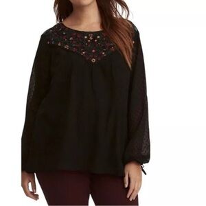 [2/2XL]Torrid Women's Black Embroidered L/Sheered Sleeve Pullover Blouse